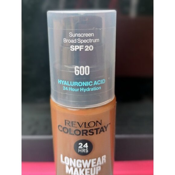 Revlon ColorStay Longwear Makeup 600 Cinnamon SPF 20 For Normal/Dry Skin 24HR Hy - Picture 7 of 10